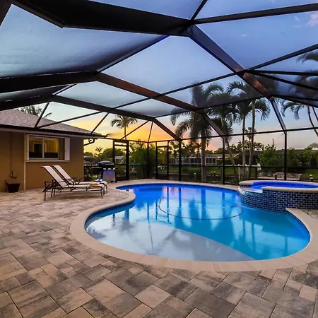 Caribbean Getaway - Cape Coral - Roelens Vacations Villa